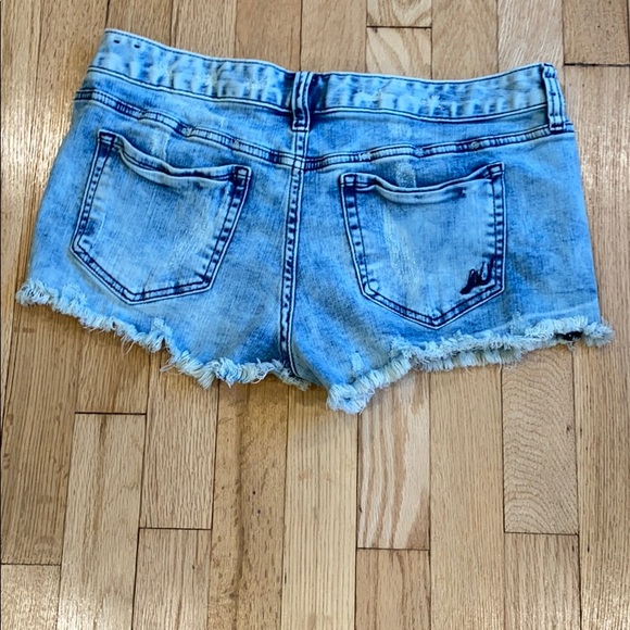 Express Acid Wash Jean Shorts - Picture 4 of 7